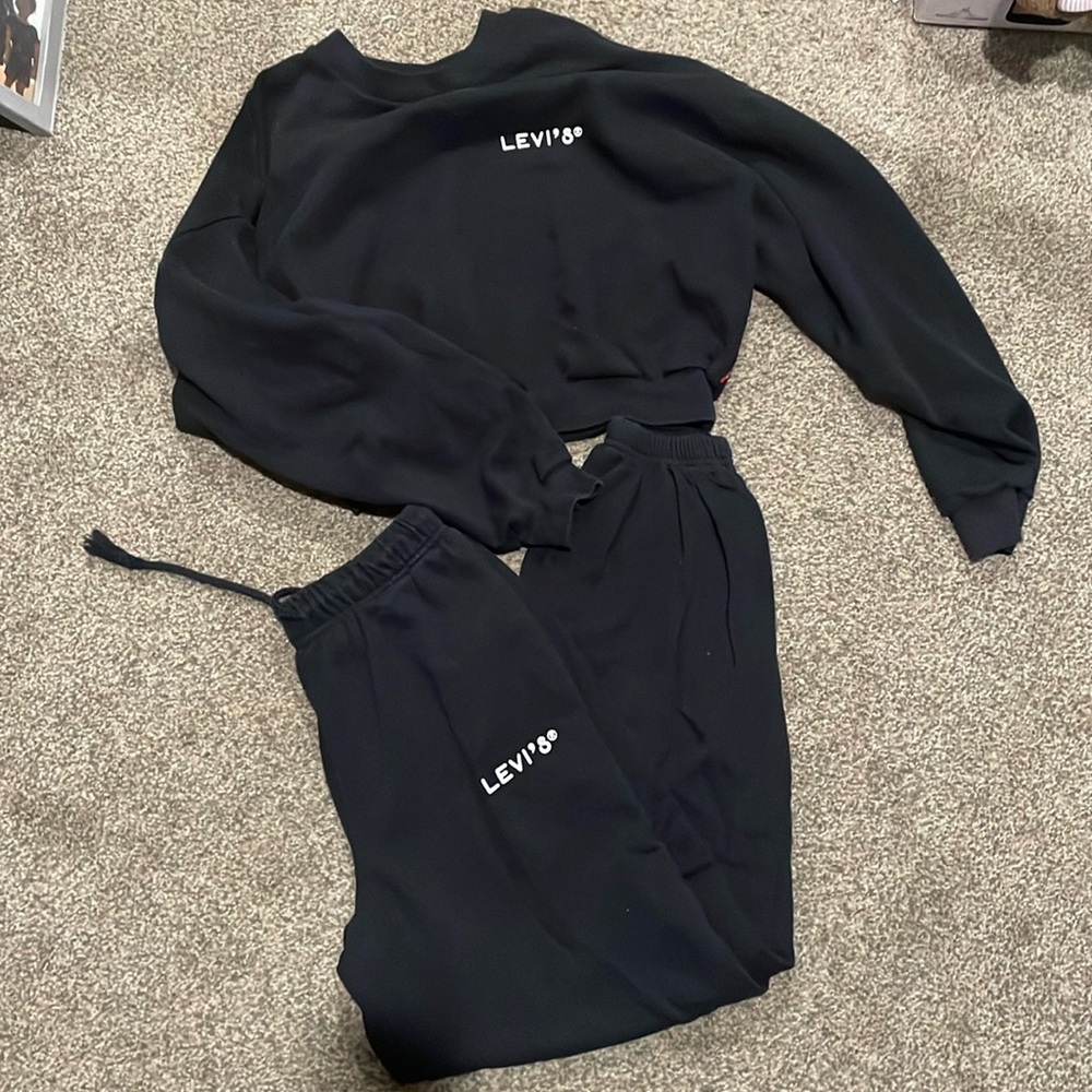 Levi’s sweatsuit XS